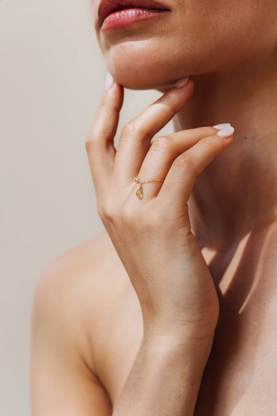 Bague chaînette pampille Mia - Or 750‰ Saphir jaune